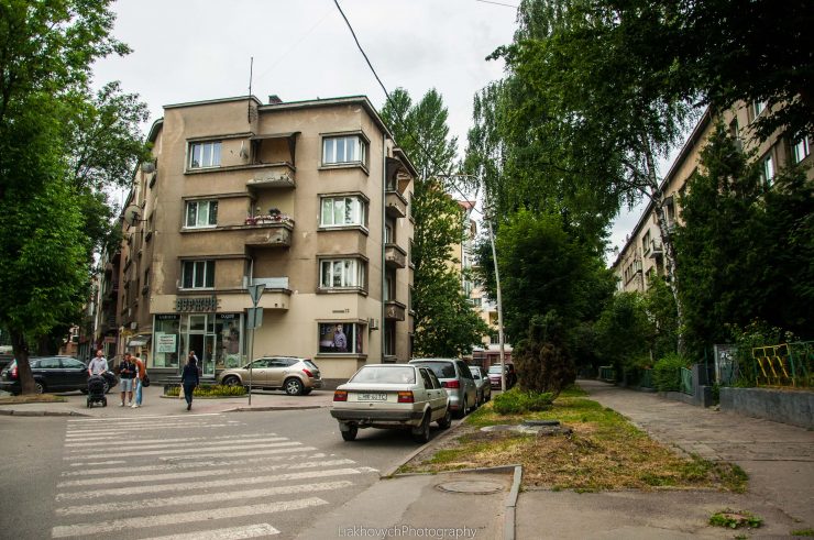 Будинок на вул. Сахарова, 1