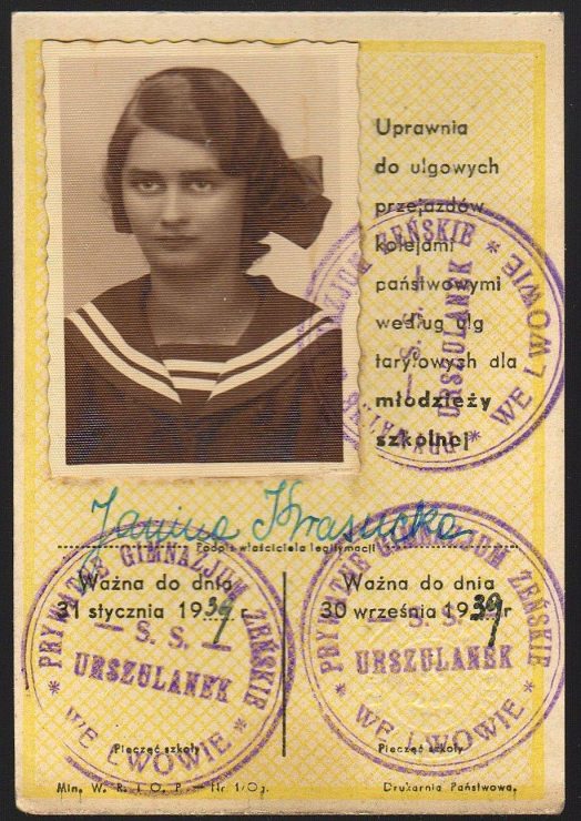 Яніна Карасуцька - учнівський квиток гімназії Урсулянок - 1939, фото надане Іриною Войнаровською