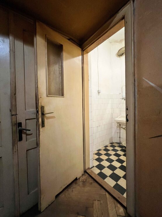 Будинок на вул. Драгоманова, 56